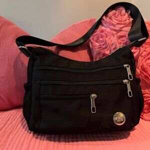 Dengshan Yang Black Nylon Travel Crossbody Bag Adjustable Strap